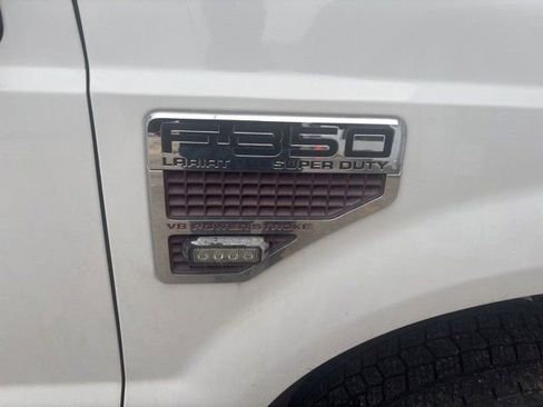 Used 2008 Ford F350 4x4 Crew Cab DRW Super Duty image 3