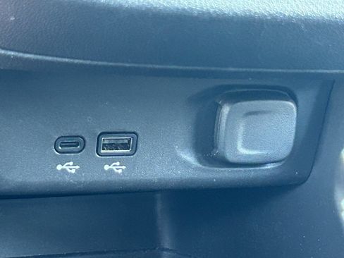 Used 2026 Buick Envista Sport Touring FWD image 33