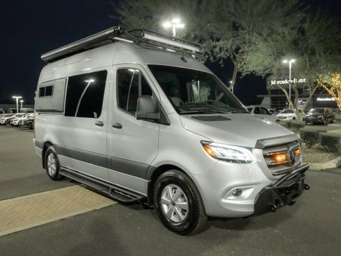 Used 2024 Mercedes-Benz Sprinter 2500 image 2