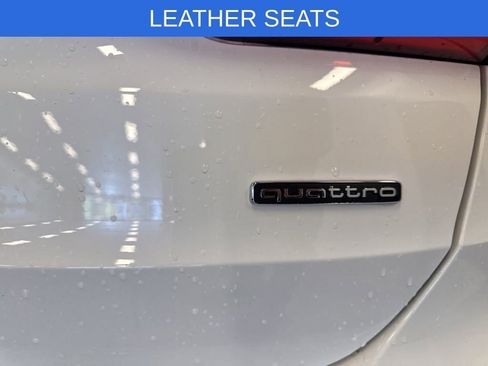 Used 2025 Audi Q3 2.0T Premium w/ Convenience Package image 15