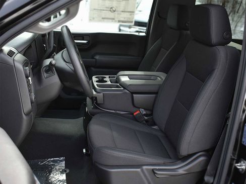 New 2026 Chevrolet Silverado 1500 W/T image 9