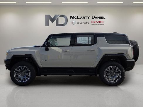 New 2026 GMC Hummer EV SUV image 3