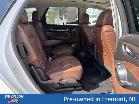 Used 2021 Buick Enclave Avenir w/ Avenir Technology Package AWD/4WD image 18