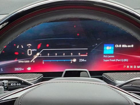 Used 2025 Cadillac Escalade V w/ LPO, ONYX Package image 16