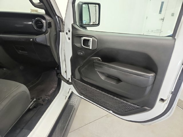 Used 2023 Jeep Wrangler Unlimited Sport AWD/4WD image 24