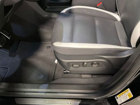 Used 2025 Buick Envision Sport Touring image 20