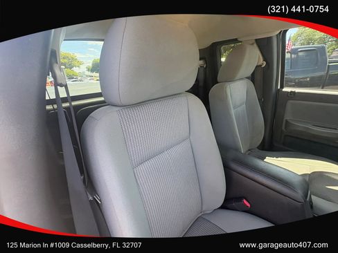 Used 2011 Dodge Dakota ST RWD image 20