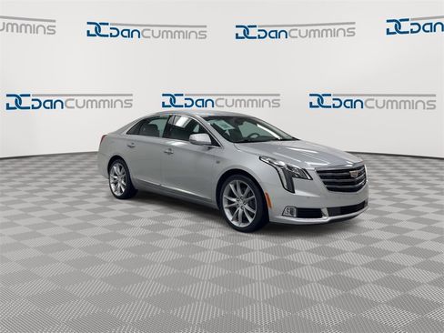 Used 2019 Cadillac XTS Premium Luxury image 2
