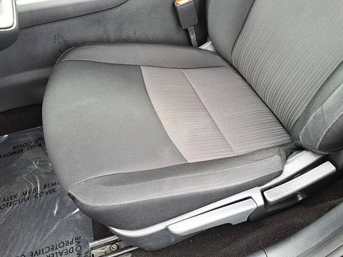 Used 2025 Nissan Sentra SV FWD image 17