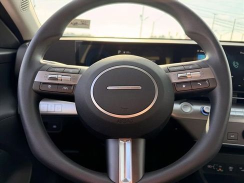 New 2026 Hyundai Kona SE AWD/4WD image 17
