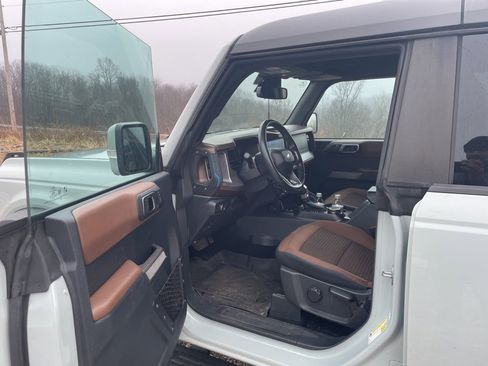 Used 2022 Ford Bronco Outer Banks w/ Sasquatch Package image 10