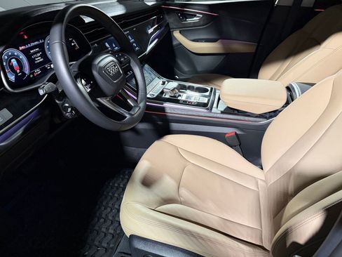 Certified 2025 Audi Q7 2.0T Premium w/ Convenience Plus Package image 5