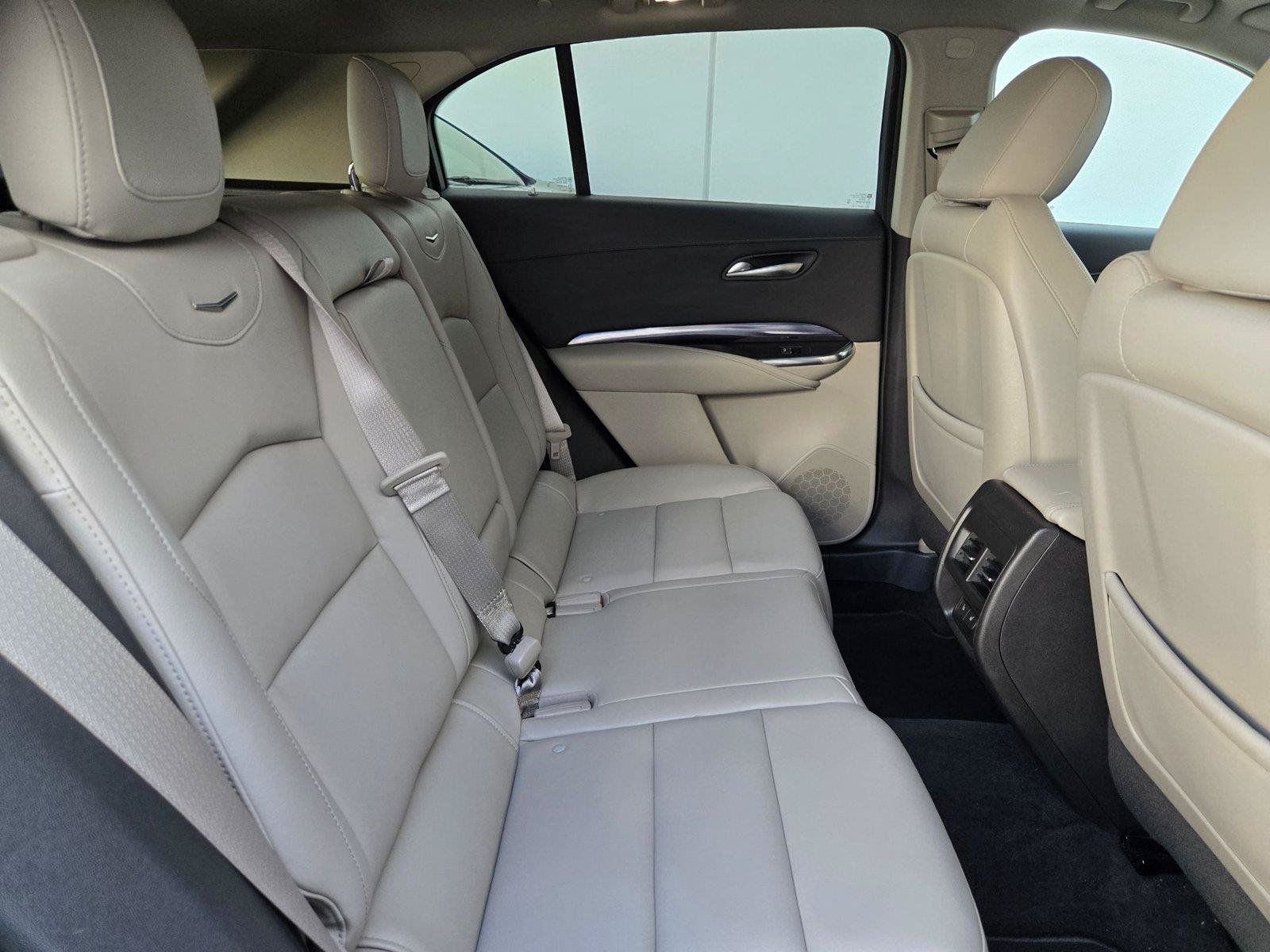 Certified 2023 Cadillac XT4 Luxury w/ Cold Weather Package FWD image 28