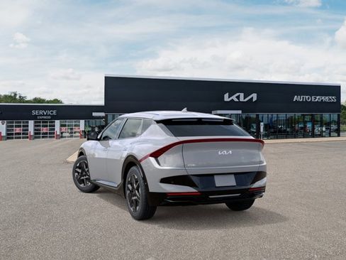 New 2025 Kia EV6 2WD image 4