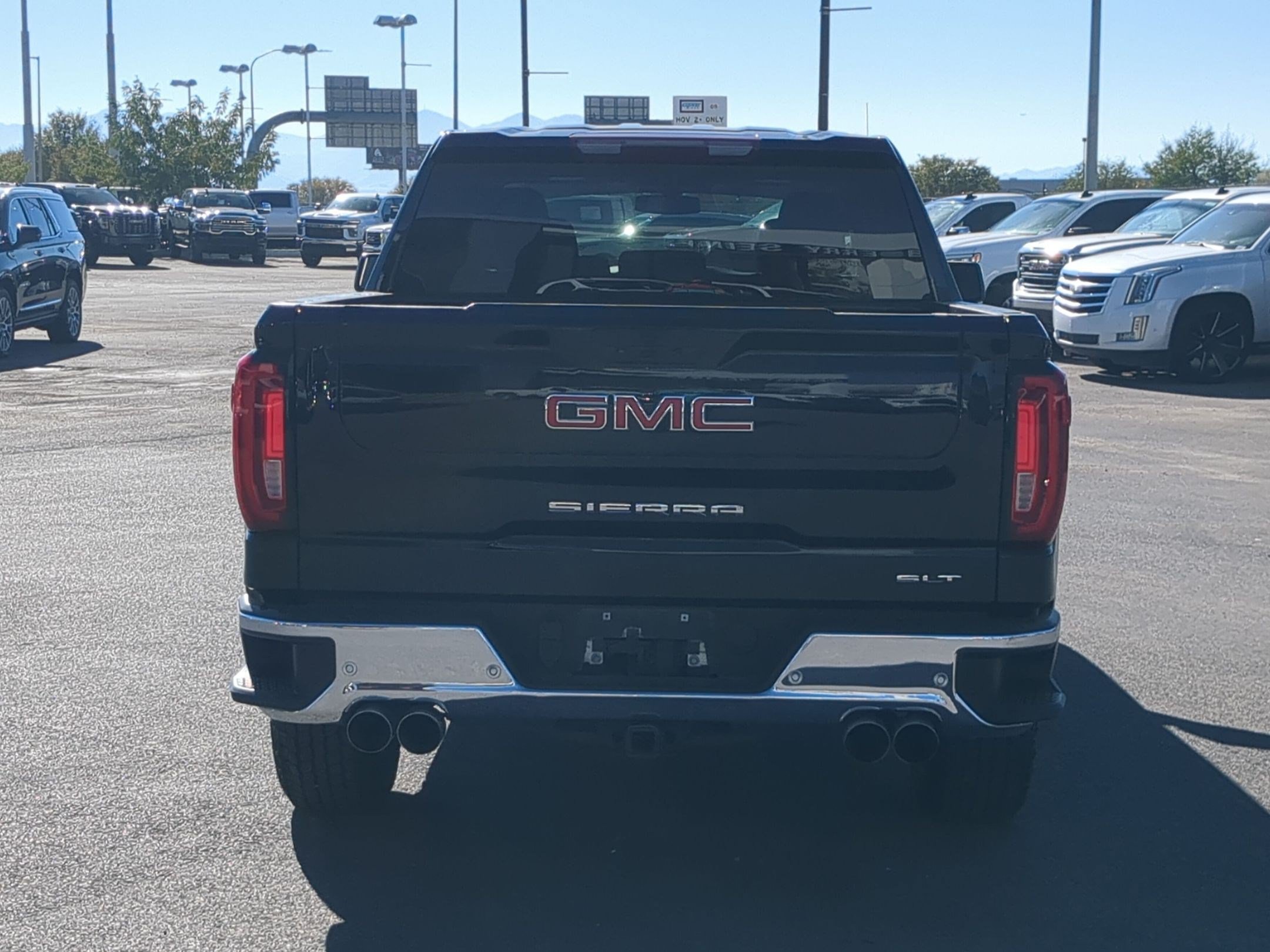 Used 2020 GMC Sierra 1500 SLT w/ Driver Alert Package I AWD/4WD image 4