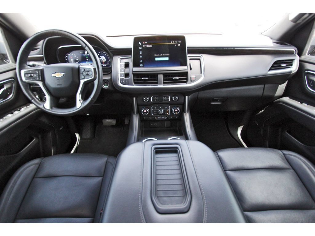 Used 2022 Chevrolet Tahoe LT w/ LT Signature Plus Package RWD image 10