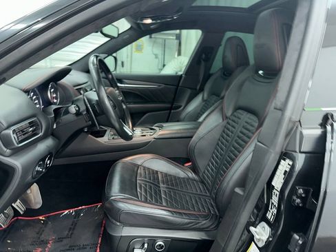 Used 2022 Maserati Levante Trofeo AWD/4WD image 20