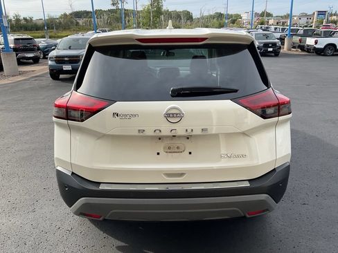 Used 2023 Nissan Rogue SV AWD/4WD image 6