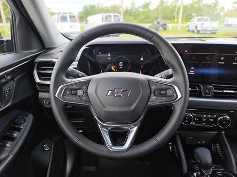 New 2026 Chevrolet TrailBlazer LT w/ Convenience Package FWD image 20
