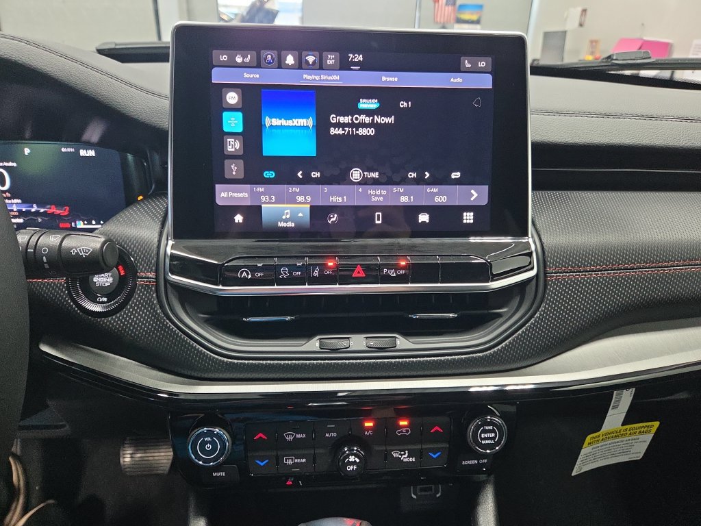 New 2026 Jeep Compass Trailhawk AWD/4WD image 26