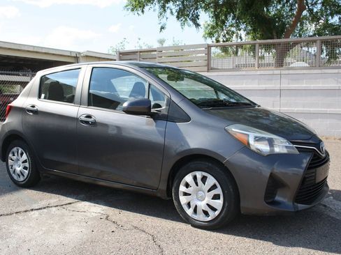 Used 2015 Toyota Yaris L FWD image 3