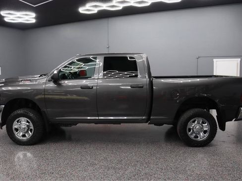 Used 2020 RAM 2500 Tradesman AWD/4WD image 2