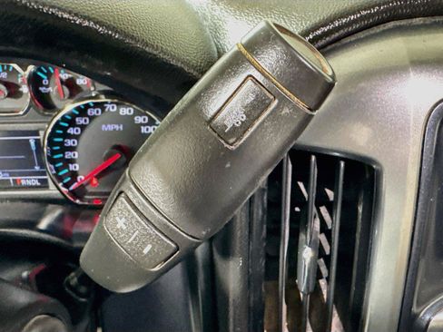Used 2019 Chevrolet Silverado 1500 LT RWD image 14