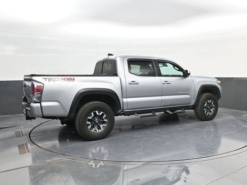 Used 2023 Toyota Tacoma TRD Off-Road AWD/4WD image 8