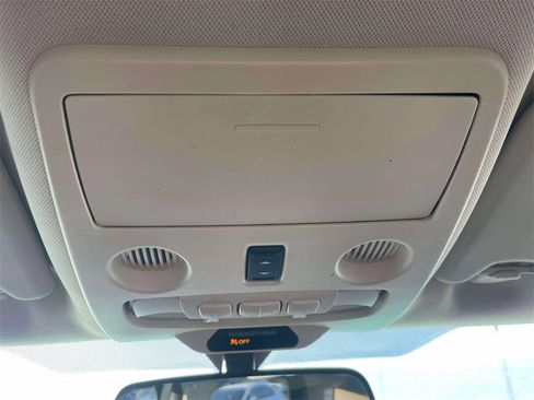 Used 2018 Ford EcoSport SE w/ SE Cold Weather Package image 30