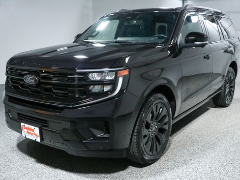 Used 2025 Ford Expedition Platinum w/ Stealth Appearance Package AWD/4WD image 35