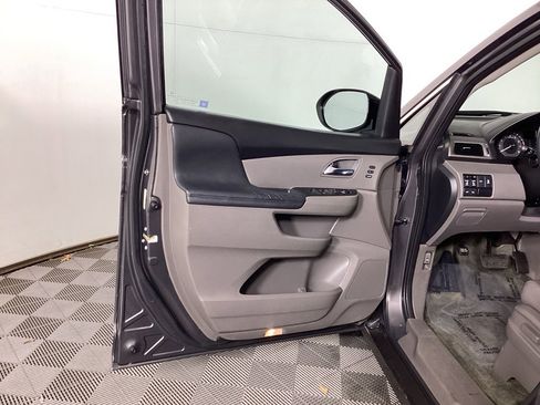 Used 2016 Honda Odyssey Touring image 15
