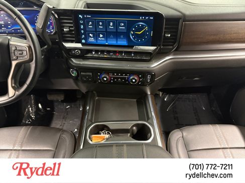 Used 2024 Chevrolet Silverado 3500 High Country w/ High Country Premium Package AWD/4WD image 15