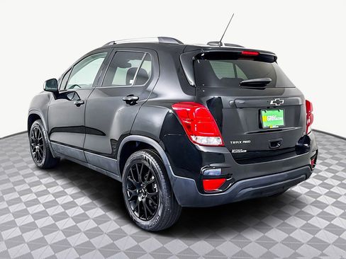 Used 2020 Chevrolet Trax LT w/ LT Convenience Package image 7