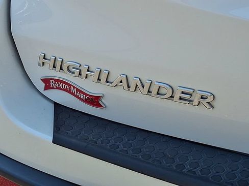 Used 2016 Toyota Highlander Limited AWD/4WD image 28