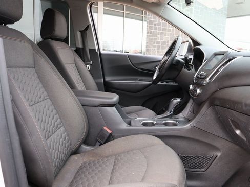 Used 2018 Chevrolet Equinox LT image 10