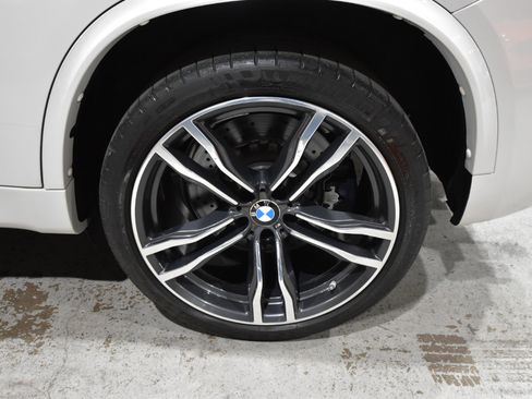 Used 2016 BMW X5 M image 76