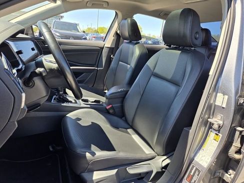 Used 2019 Volkswagen Jetta SEL FWD image 7