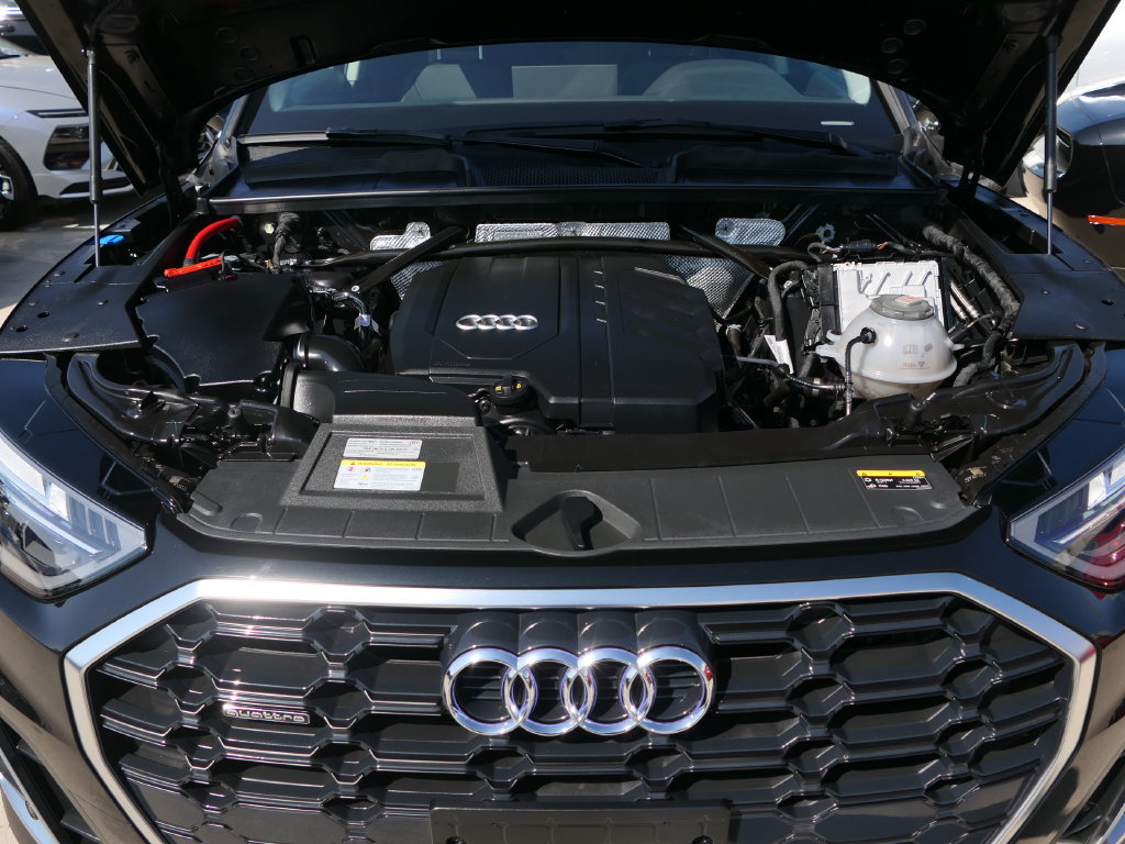 Used 2023 Audi Q5 2.0T Premium w/ Convenience Package AWD/4WD image 28