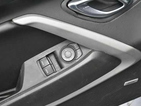 Used 2019 Chevrolet Camaro LT w/ RS Package image 12