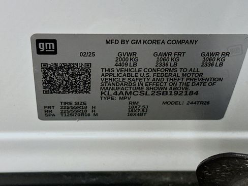 Used 2025 Buick Encore GX Preferred AWD/4WD image 12