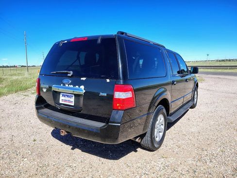 Used 2010 Ford Expedition EL XLT AWD/4WD image 5