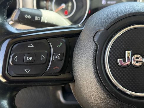 Used 2020 Jeep Wrangler Unlimited Sport S AWD/4WD image 16