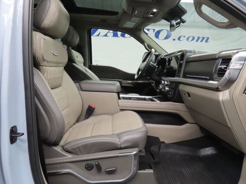 Used 2025 Ford F350 Platinum w/ Platinum Plus Package image 33