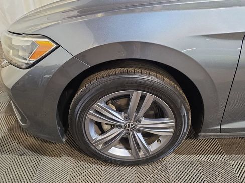 Used 2024 Volkswagen Jetta SE FWD image 19