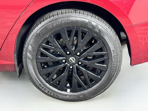 Used 2025 Nissan Altima 2.5 SV w/ SV Special Edition Package AWD/4WD image 9