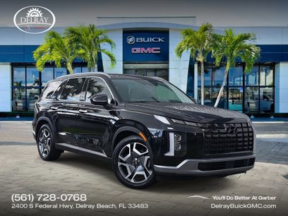 Used 2023 Hyundai Palisade Limited w/ Winter Package