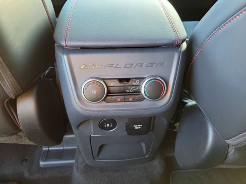 Used 2025 Ford Explorer ST AWD/4WD image 13