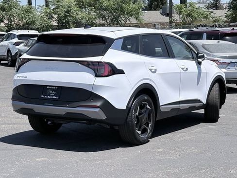 New 2026 Kia Sportage EX FWD image 4