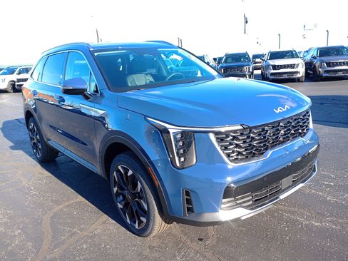 Used 2025 Kia Sorento EX image 1