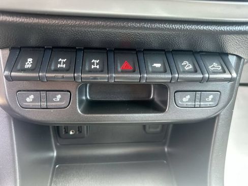 Used 2021 Chevrolet Colorado ZR2 AWD/4WD image 39